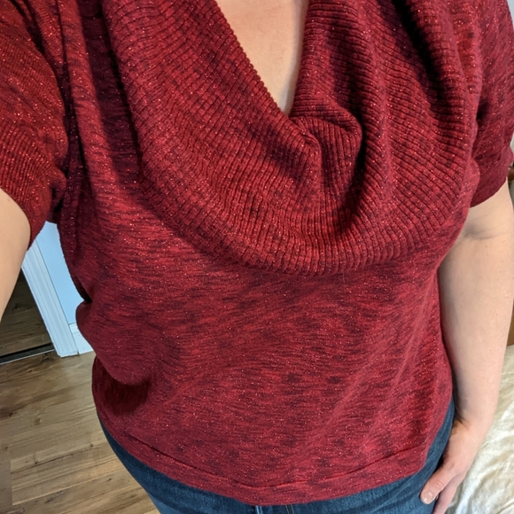 *sold* Apt. 9 red short sleeve sparkle sweater - Picture 1 of 8